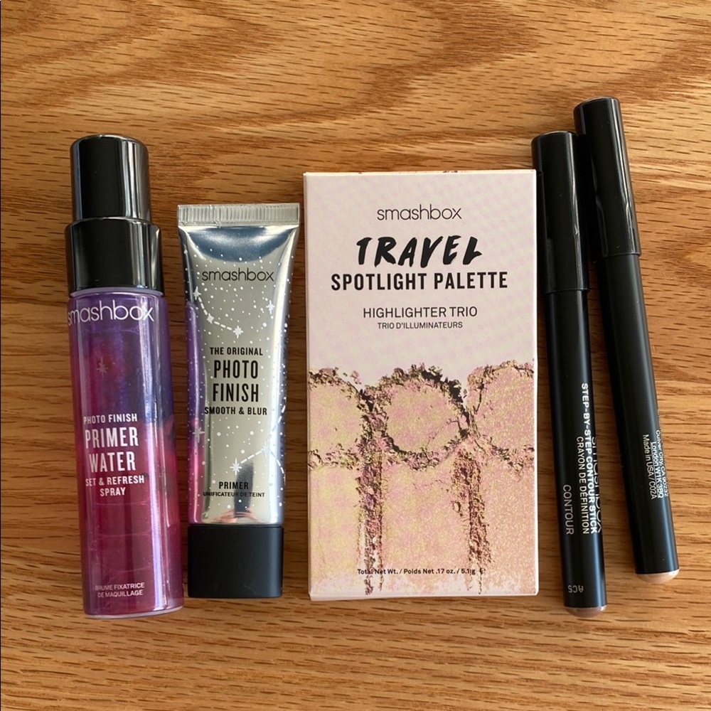 Smashbox Makeup Set bundle with Primer, spray, and Highlighter and contour stick